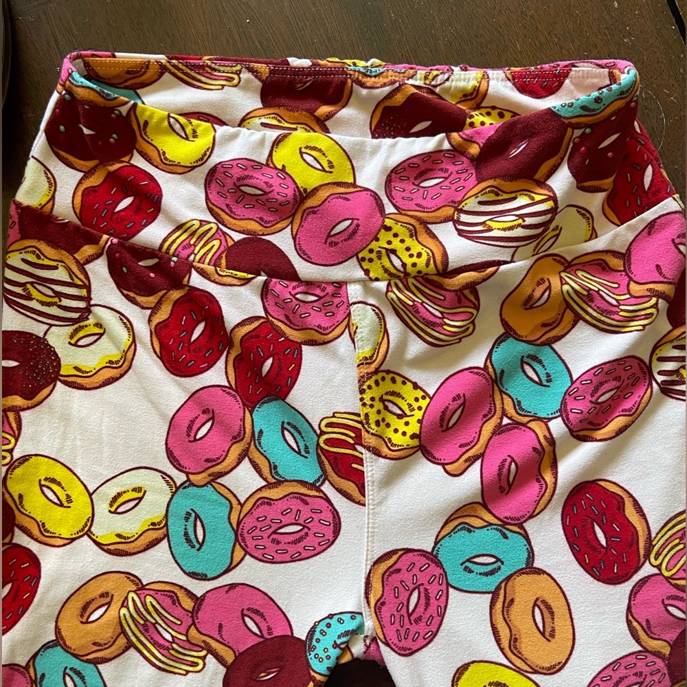 LulaRoe Leggings OS Donuts GUC